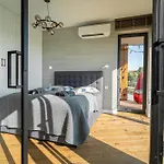Vip Pratum Апартаменты *