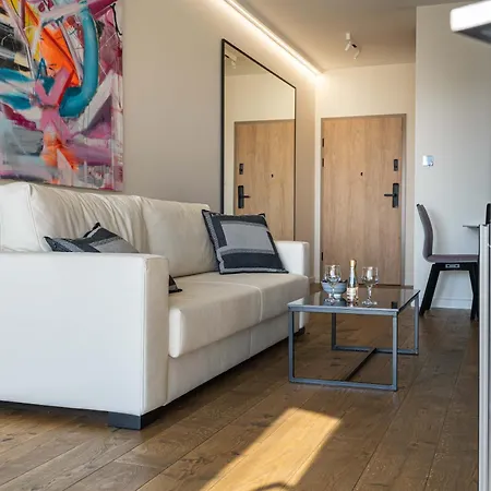 Vip Pratum Apartment