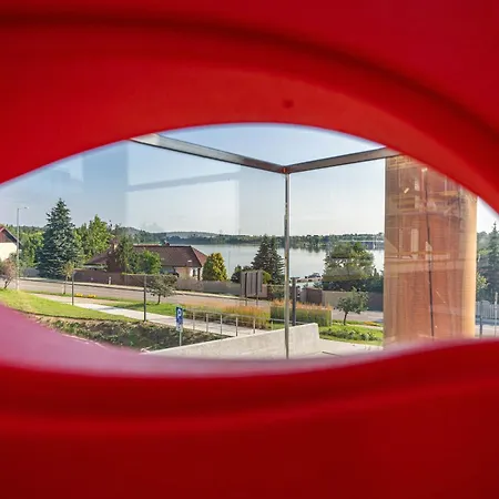 Vip Pratum Apartment